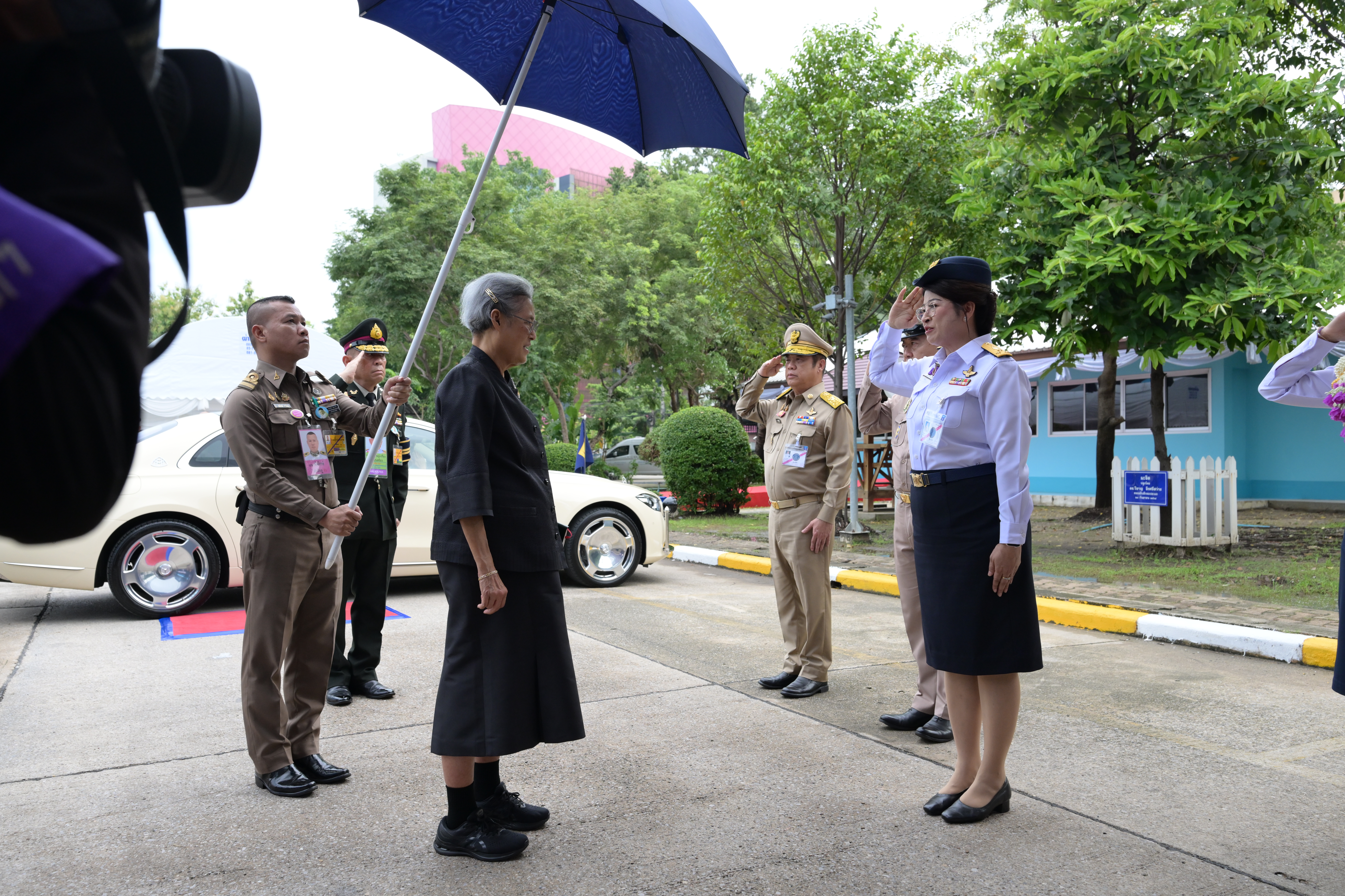 title - สำนักงานการปฏิรูปที่ดินเพื่อเกษตรกรรม ร่วมเฝ้าฯ รับเสด็จ สมเด็จพระกนิษฐาธิราชเจ้า กรมสมเด็จพระเทพรัตนราชสุดาฯ สยามบรมราชกุมารี เสด็จเป็นองค์ประธานเปิดงาน “วันสถาปนากรมประมง ครบรอบ 100 ปี”